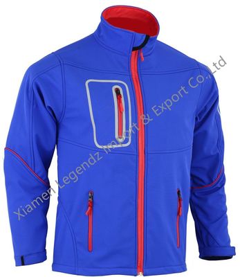 Mensen van het Espandex van de de Zakritssluiting van de Openlucht Waterdichte Jasje het Multijasje Met een kap van Softshell Warme