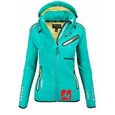 Van Waterdichte Softshell Openlucht de Wandelingsjasje van Champing de Jasjesvrouwen van polyesterspandex