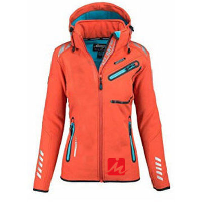 Van Waterdichte Softshell Openlucht de Wandelingsjasje van Champing de Jasjesvrouwen van polyesterspandex