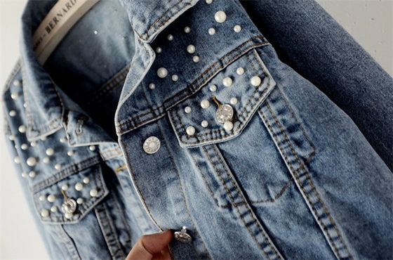 De toevallige Jasjes van het Borduurwerkdenim Dameblouse mandarin collar Jasje